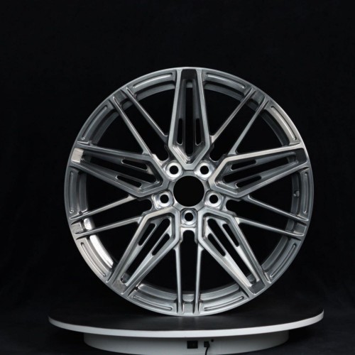 Single-piece rivet recessed high-gloss fuel-efficient forged wheels