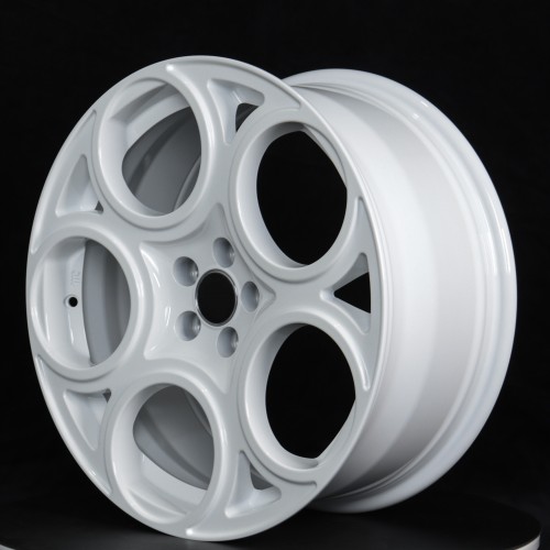 YC bright white high-end custom car hub